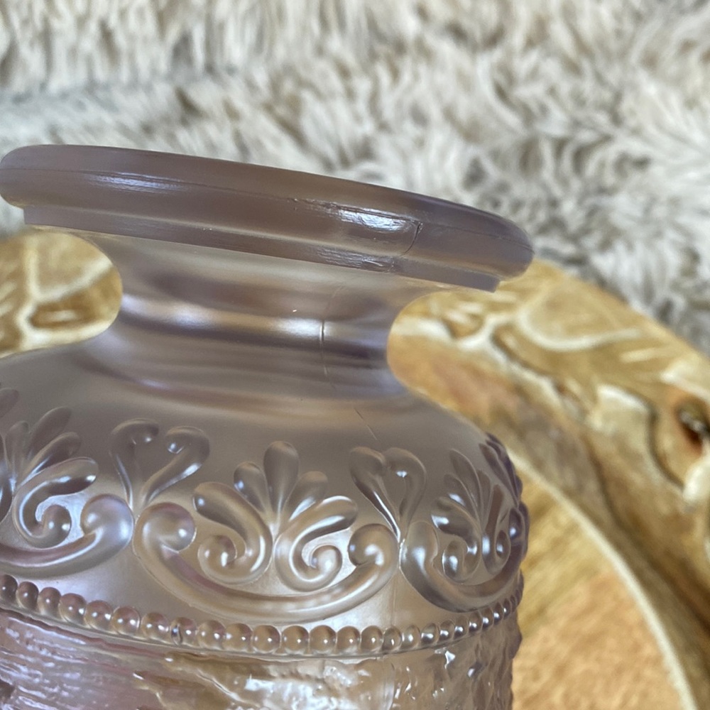 FENTON FROSTED PINK LAVENDER WOODLAND HURRICANE EUC - Picture 5 of 16